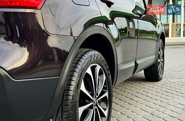 Внедорожник / Кроссовер Nissan Qashqai 2012 в 