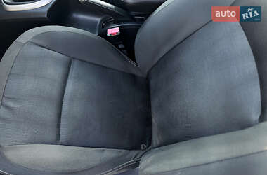 Внедорожник / Кроссовер Nissan Qashqai 2012 в 
