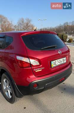 Внедорожник / Кроссовер Nissan Qashqai 2012 в 