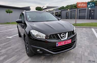 Позашляховик / Кросовер Nissan Qashqai 2013 в 