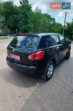 Внедорожник / Кроссовер Nissan Qashqai 2008 в 