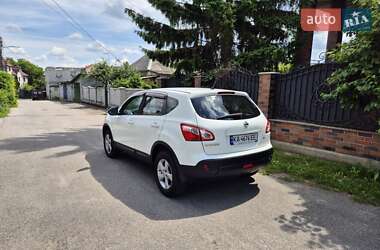 Позашляховик / Кросовер Nissan Qashqai 2011 в 