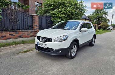 Позашляховик / Кросовер Nissan Qashqai 2011 в 