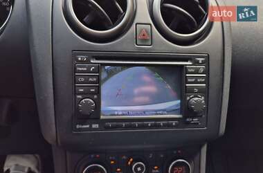 Позашляховик / Кросовер Nissan Qashqai 2011 в 