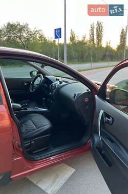 Внедорожник / Кроссовер Nissan Qashqai 2007 в 
