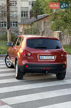 Внедорожник / Кроссовер Nissan Qashqai 2007 в 