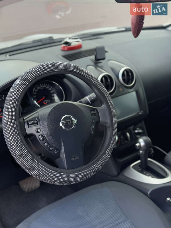 Внедорожник / Кроссовер Nissan Qashqai 2013 в Сарнах