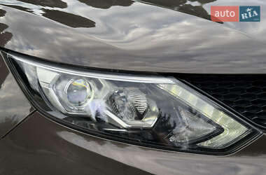 Позашляховик / Кросовер Nissan Qashqai 2014 в 