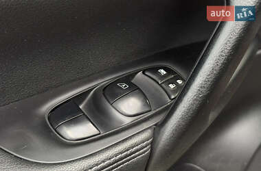 Позашляховик / Кросовер Nissan Qashqai 2014 в 