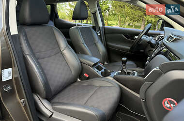 Позашляховик / Кросовер Nissan Qashqai 2014 в 