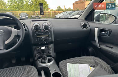 Внедорожник / Кроссовер Nissan Qashqai 2008 в 