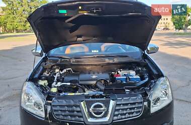 Позашляховик / Кросовер Nissan Qashqai 2009 в 