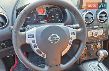 Позашляховик / Кросовер Nissan Qashqai 2009 в 