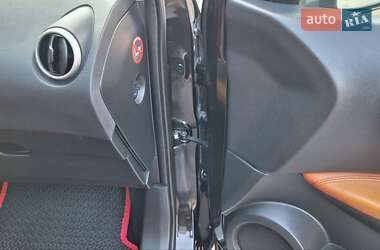 Позашляховик / Кросовер Nissan Qashqai 2009 в 