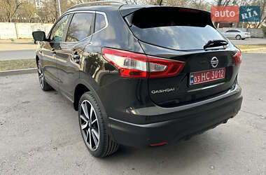 Внедорожник / Кроссовер Nissan Qashqai 2017 в 