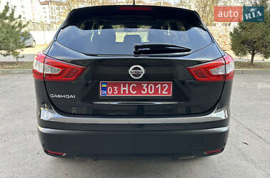 Внедорожник / Кроссовер Nissan Qashqai 2017 в 