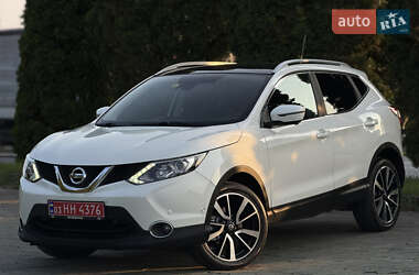 Внедорожник / Кроссовер Nissan Qashqai 2016 в Дубно