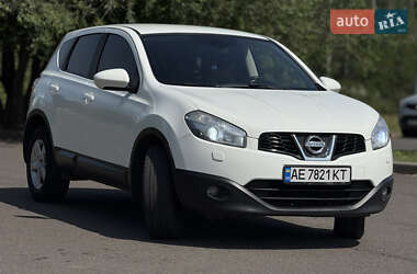 Внедорожник / Кроссовер Nissan Qashqai 2013 в 