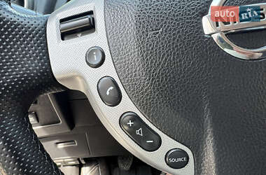 Внедорожник / Кроссовер Nissan Qashqai 2007 в 