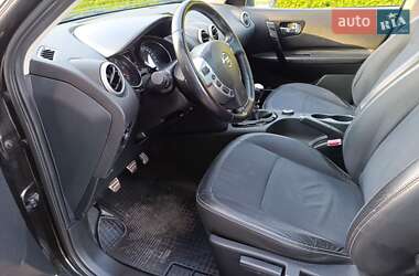 Внедорожник / Кроссовер Nissan Qashqai 2014 в 
