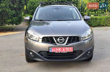 Внедорожник / Кроссовер Nissan Qashqai 2011 в 