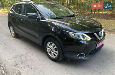 Внедорожник / Кроссовер Nissan Qashqai 2014 в 