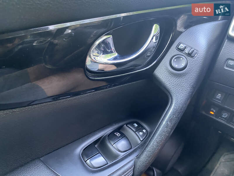 Позашляховик / Кросовер Nissan Qashqai 2014 в Ковелі