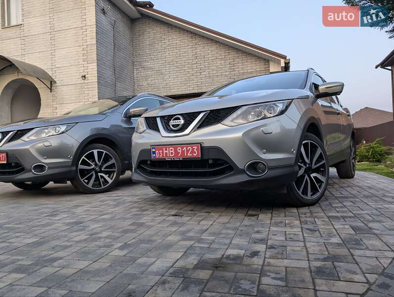 Внедорожник / Кроссовер Nissan Qashqai 2015 в 