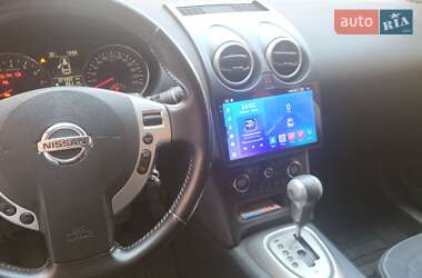 Внедорожник / Кроссовер Nissan Qashqai 2010 в 
