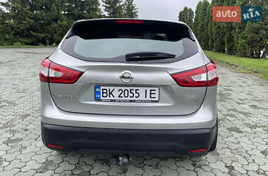 Позашляховик / Кросовер Nissan Qashqai 2017 в 