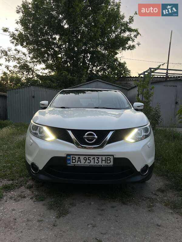 Внедорожник / Кроссовер Nissan Qashqai 2015 в Кропивницком