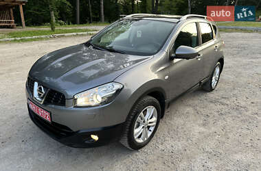 Внедорожник / Кроссовер Nissan Qashqai 2013 в 
