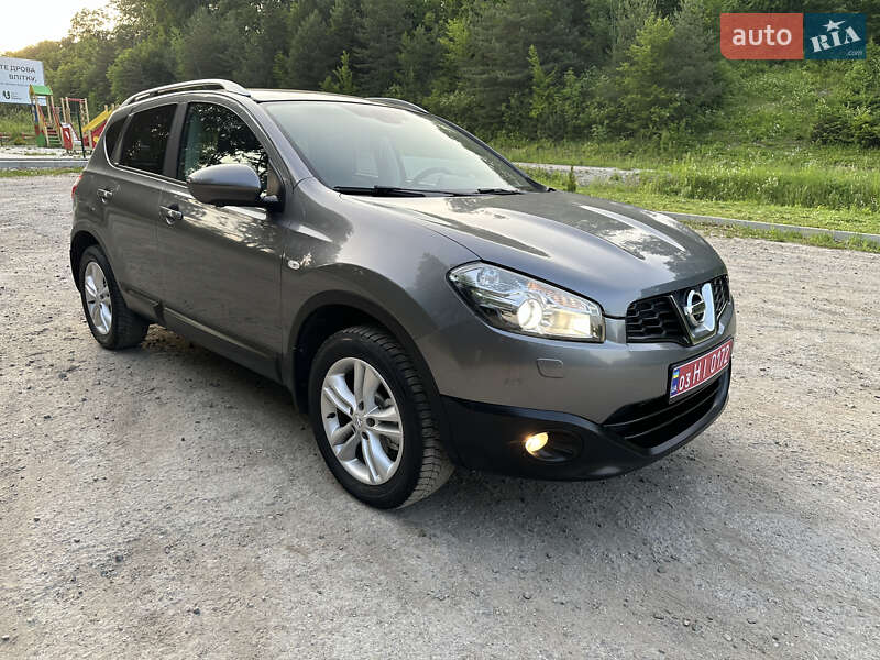 Внедорожник / Кроссовер Nissan Qashqai 2013 в Бережанах