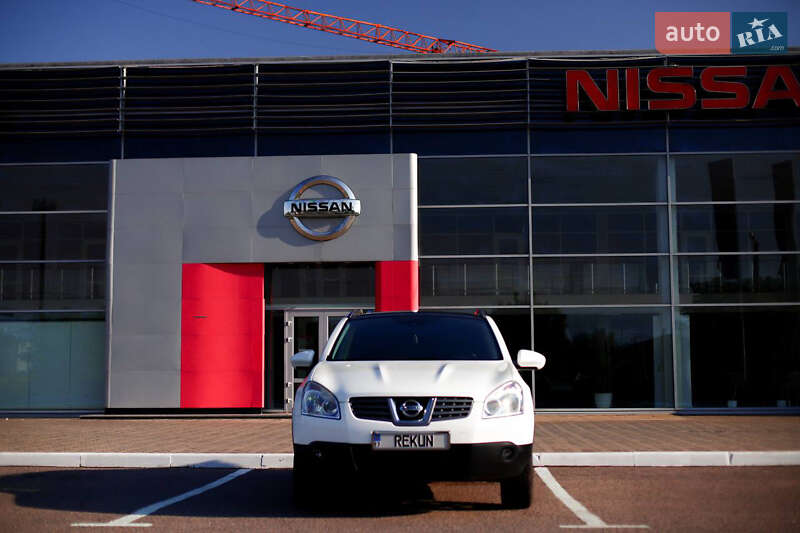 Внедорожник / Кроссовер Nissan Qashqai 2009 в 