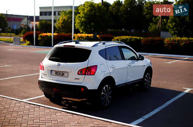 Внедорожник / Кроссовер Nissan Qashqai 2009 в 