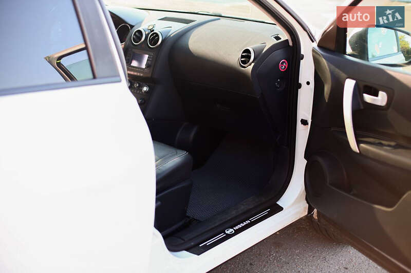 Позашляховик / Кросовер Nissan Qashqai 2009 в Полтаві