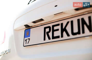 Внедорожник / Кроссовер Nissan Qashqai 2009 в 