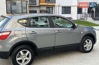 Внедорожник / Кроссовер Nissan Qashqai 2011 в 