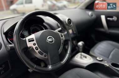 Внедорожник / Кроссовер Nissan Qashqai 2010 в 