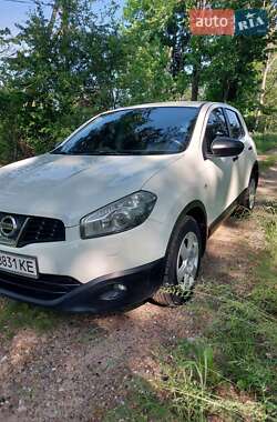 Внедорожник / Кроссовер Nissan Qashqai 2012 в 