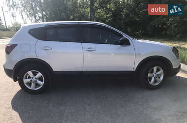 Внедорожник / Кроссовер Nissan Qashqai 2007 в 