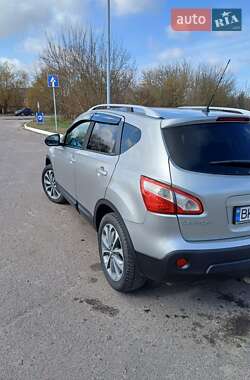 Позашляховик / Кросовер Nissan Qashqai 2010 в Сарнах
