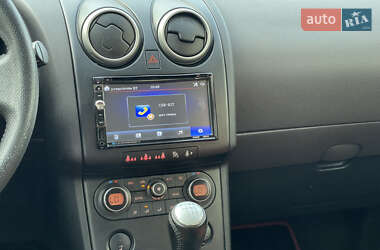 Внедорожник / Кроссовер Nissan Qashqai 2008 в 