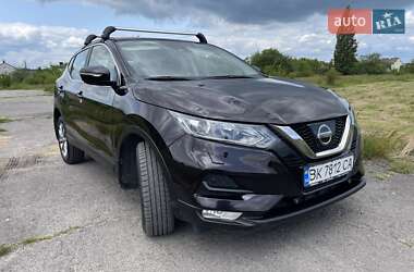 Внедорожник / Кроссовер Nissan Qashqai 2017 в Киеве
