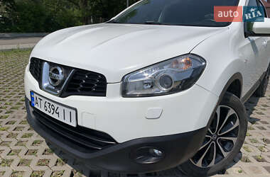 Внедорожник / Кроссовер Nissan Qashqai 2012 в 