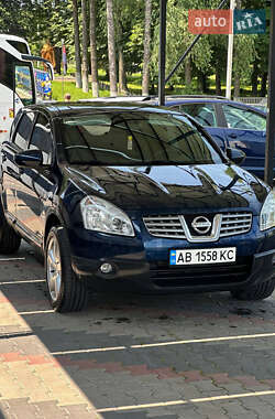 Внедорожник / Кроссовер Nissan Qashqai 2010 в 