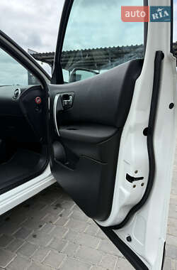 Внедорожник / Кроссовер Nissan Qashqai 2011 в 