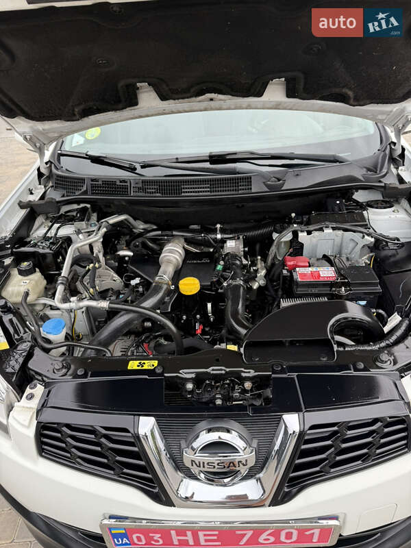 Позашляховик / Кросовер Nissan Qashqai 2011 в Звенигородці