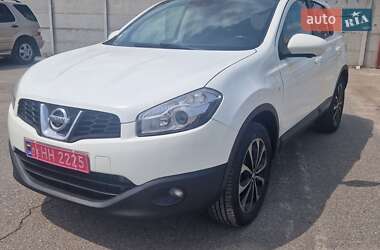 Внедорожник / Кроссовер Nissan Qashqai 2012 в 