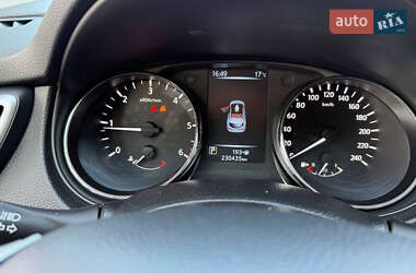 Внедорожник / Кроссовер Nissan Qashqai 2015 в 